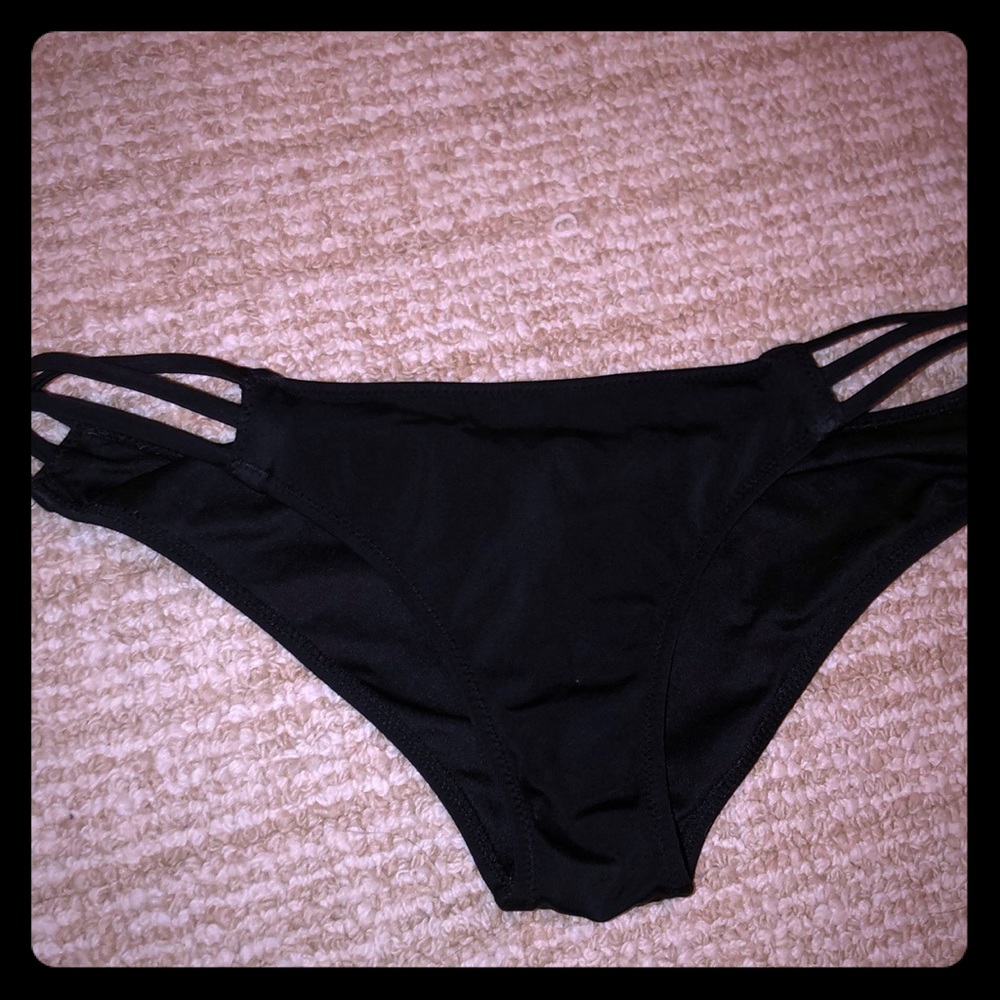 Black bathing suit bottoms